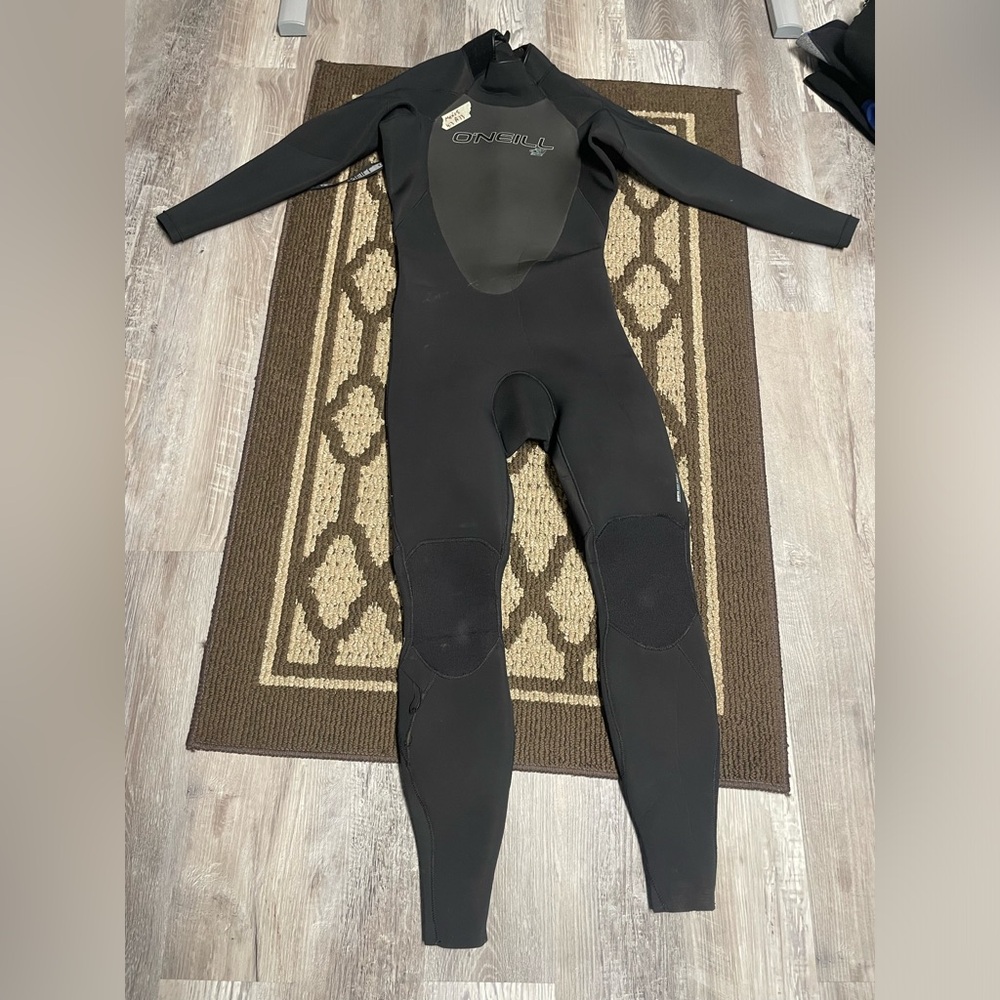 O’Neill 4/3MM Men’s Small Back Zip Full Wetsuit
